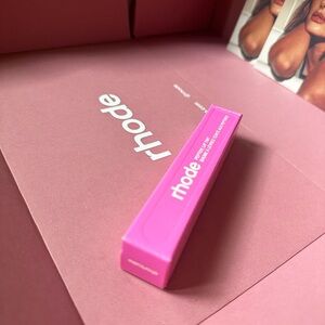 Rhode peptide lip tint